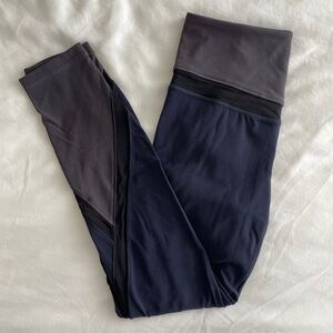 Athleta Salutation Leggings (S/XS)